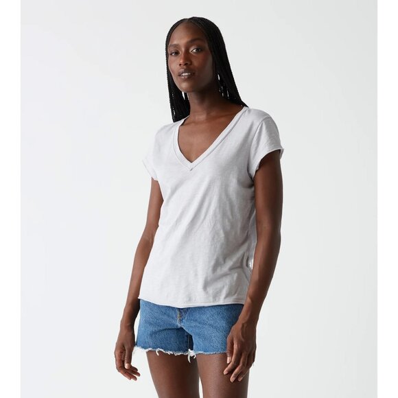 NEW Michael Stars Baxter V-Neck Tee Supima Cotton Cresecent Gray Medium - Picture 1 of 5